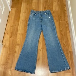 Levi’s 70s High Flare size 26 jeans